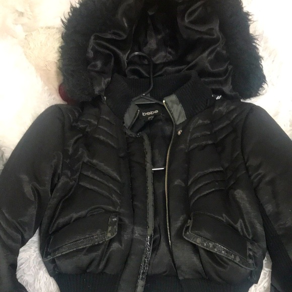 Bebe crop sweater size small - Picture 1 of 2